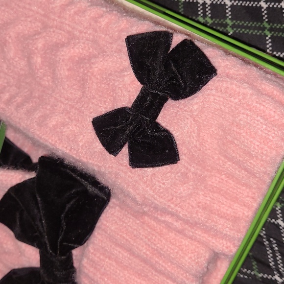 KATE SPADE 3pc Pink Knit Hat Scarf & Gloves Set with Black Bows - Picture 3 of 13